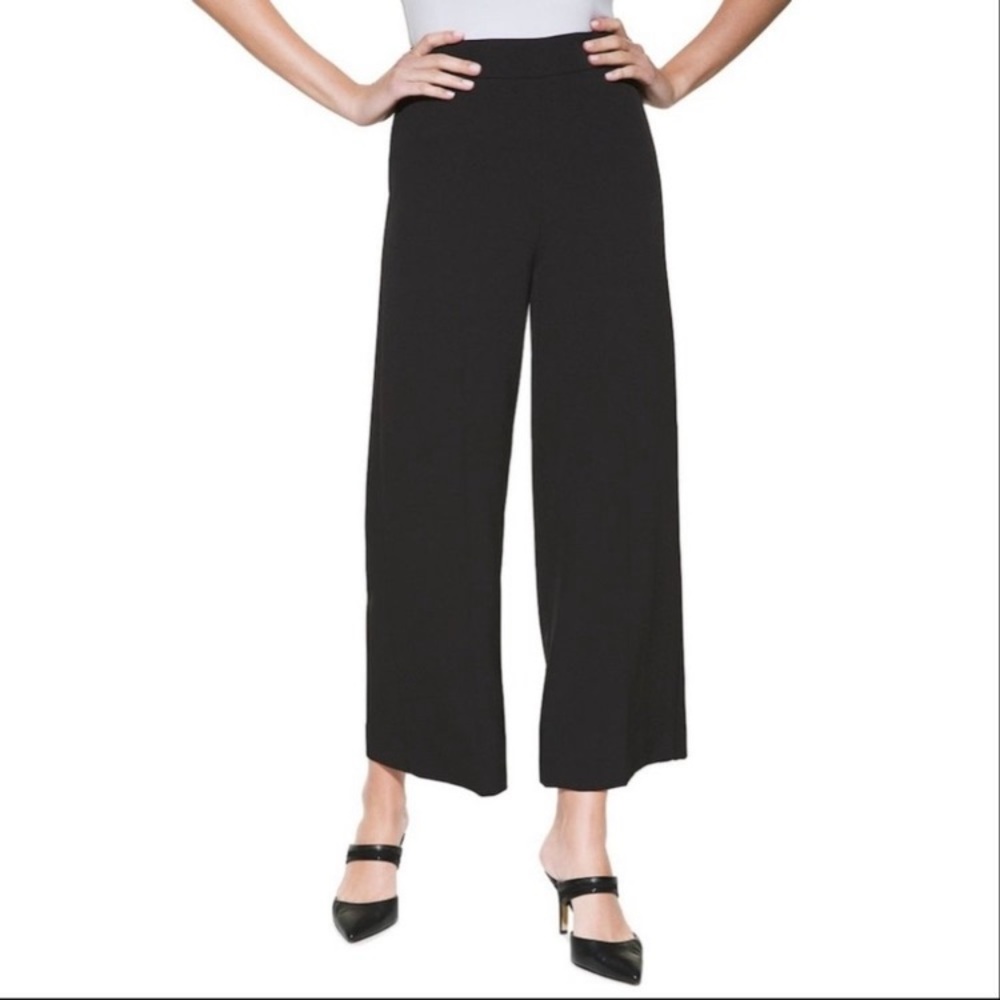 NWT White House Black Market Soft Drape Wide Leg Crop Pants. Size 2